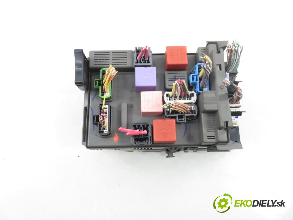 RENAULT ESPACE IV (JK0/1_) MINIVAN 2007 100,00 2.0 (JK09) - F4R 792 1998,00 MODUL BSI 8200692826 ; 8200371614