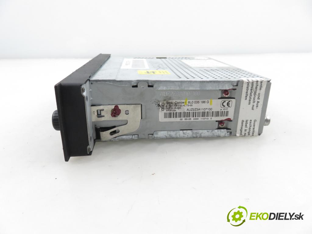 AUDI A3 (8L1) HB 2002 74,00 1.9 TDI - AXR 1896,00 RADIO CD 8L0035186G