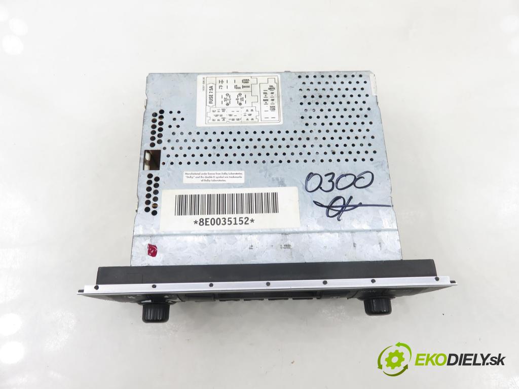 AUDI A4 Avant (8E5, B6) KOMBI 2002 96,00 1.9 TDI - AWX 1896,00 RADIO CD 8E0035152