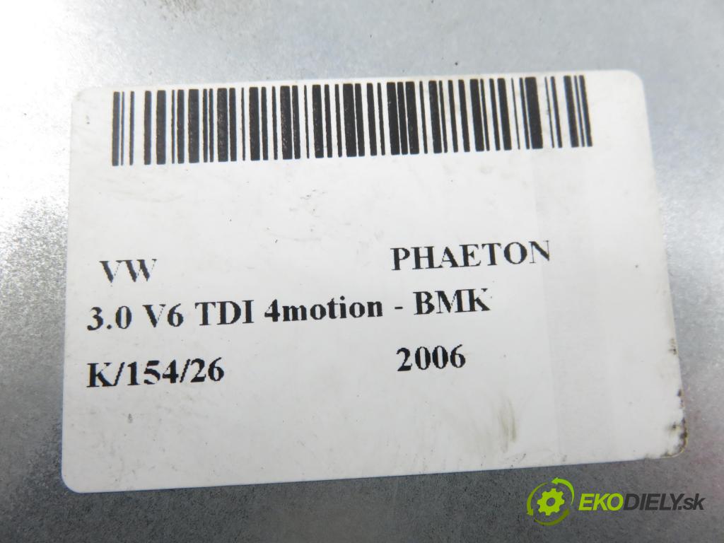 VW PHAETON (3D1, 3D2, 3D3, 3D4, 3D6, 3D7, 3D8, 3D9) SEDAN 2006 165,00 3.0 TDI 2967,00 čítač navigácie 3D0919887E ; 3D0919887E (Elektrosúčasti ostatné)