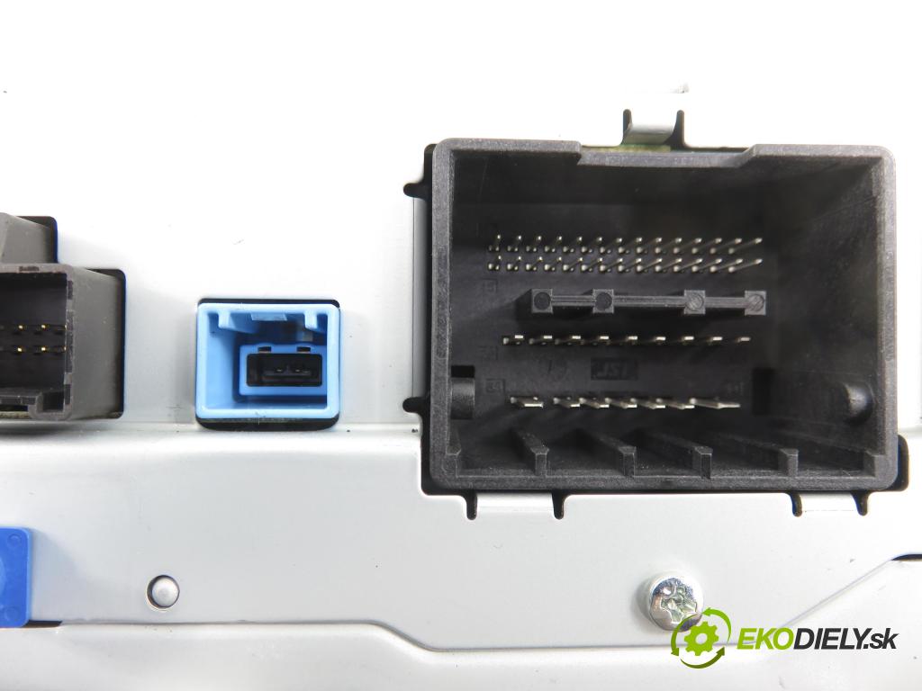 OPEL MOKKA / MOKKA X CROSSOVER 2015 96,00 1.7 CDTI - A 17 DTS 1686,00 RADIO CD 23499778