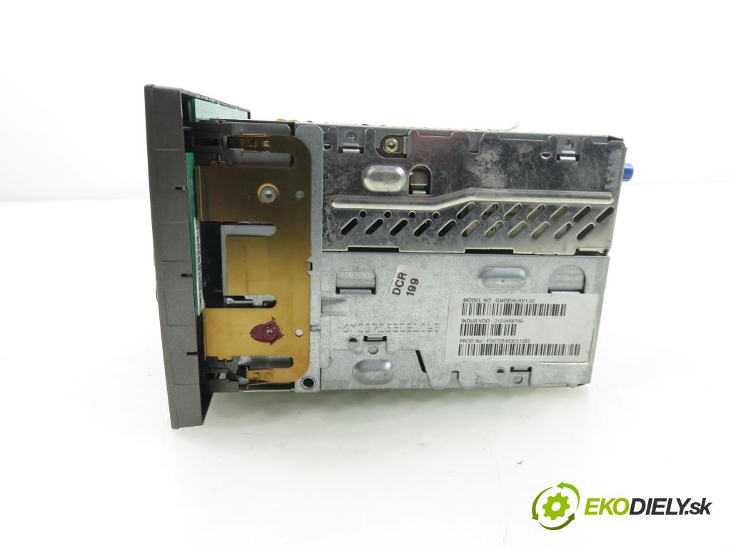 OPEL VECTRA C (Z02) KOMBI 2004 110,00 1.9 CDTI - Z 19 DTH 1910,00 RADIO 93184759