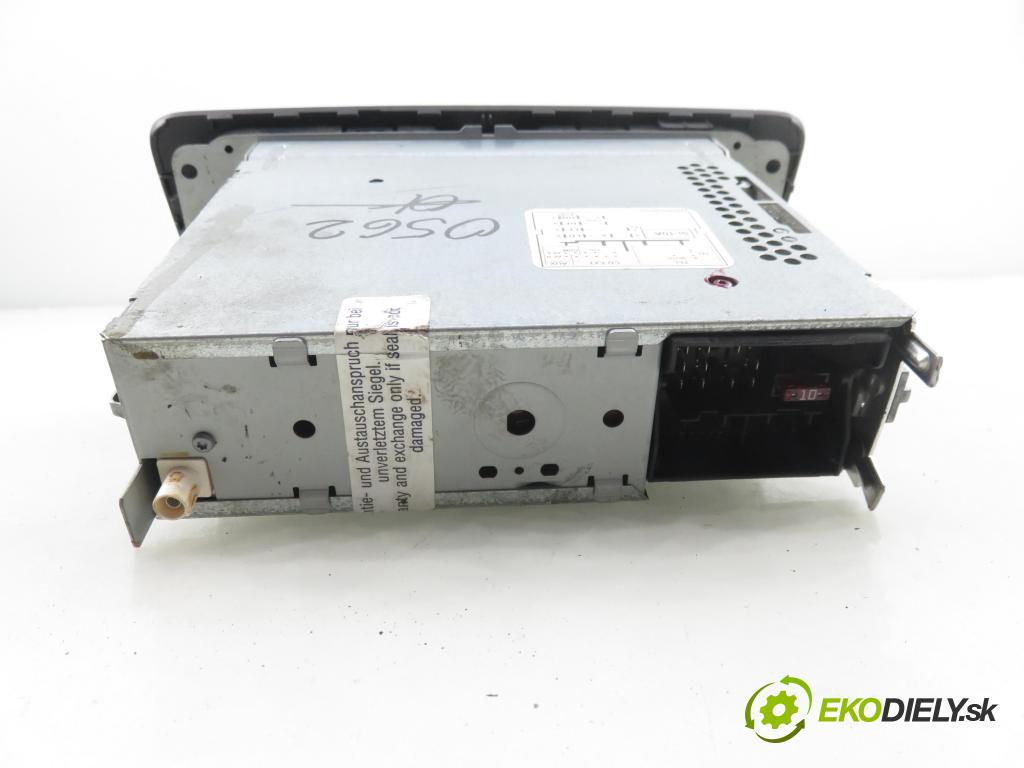 SEAT IBIZA IV (6J5, 6P1) HB 2013 63,00 1.4 - CGGB 1390,00 RADIO CD 6J2035153G