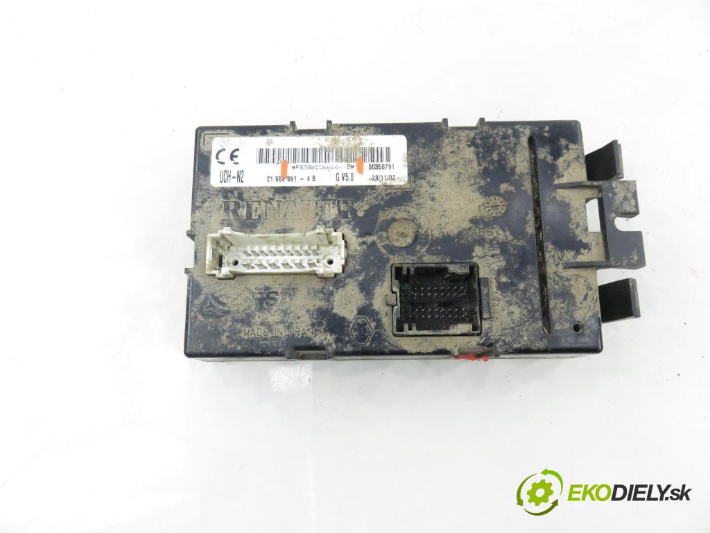 RENAULT TRAFIC II Skrzynia (FL) FURGON 2002 74,00 1.9 dCi - F9Q 760 1870,00 MODUL UCH-2 P8200156016