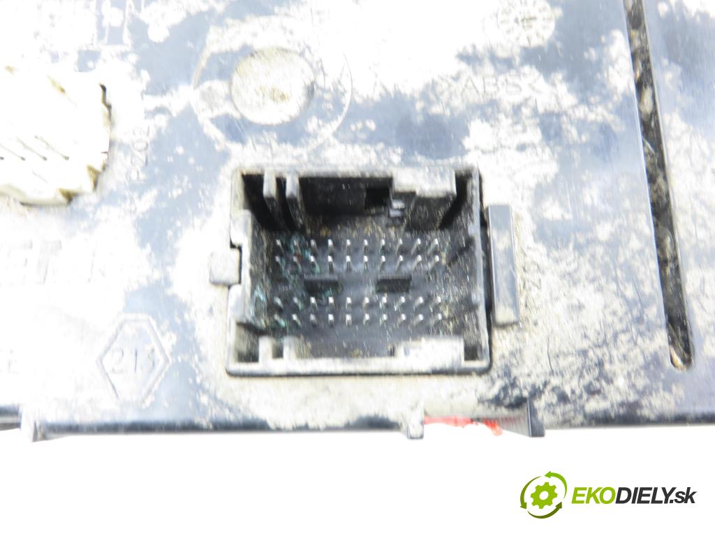 RENAULT TRAFIC II Skrzynia (FL) FURGON 2002 74,00 1.9 dCi - F9Q 760 1870,00 MODUL UCH-2 P8200156016