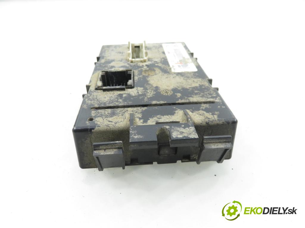 RENAULT TRAFIC II Skrzynia (FL) FURGON 2002 74,00 1.9 dCi - F9Q 760 1870,00 MODUL UCH-2 P8200156016