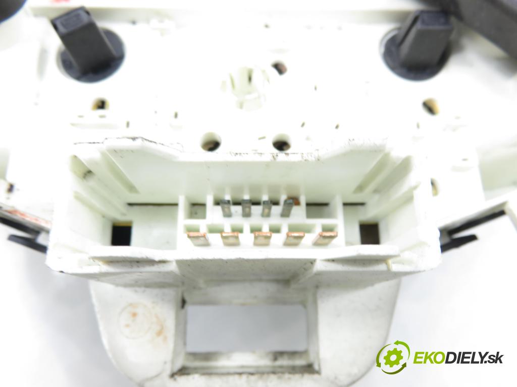 RENAULT TRAFIC II Skrzynia (FL) FURGON 2002 74,00 1.9 dCi - F9Q 760 1870,00 Panel kúrenia W964097K