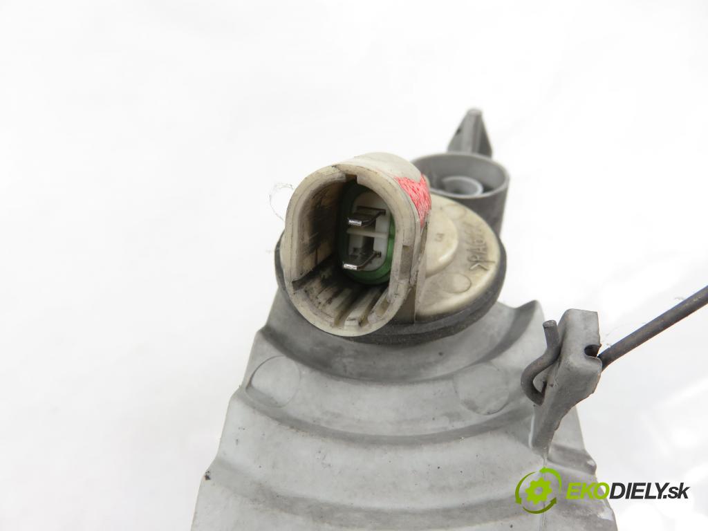 RENAULT TRAFIC II Skrzynia (FL) FURGON 2002 74,00 1.9 dCi - F9Q 760 1870,00 Smerovka PP 8200007030