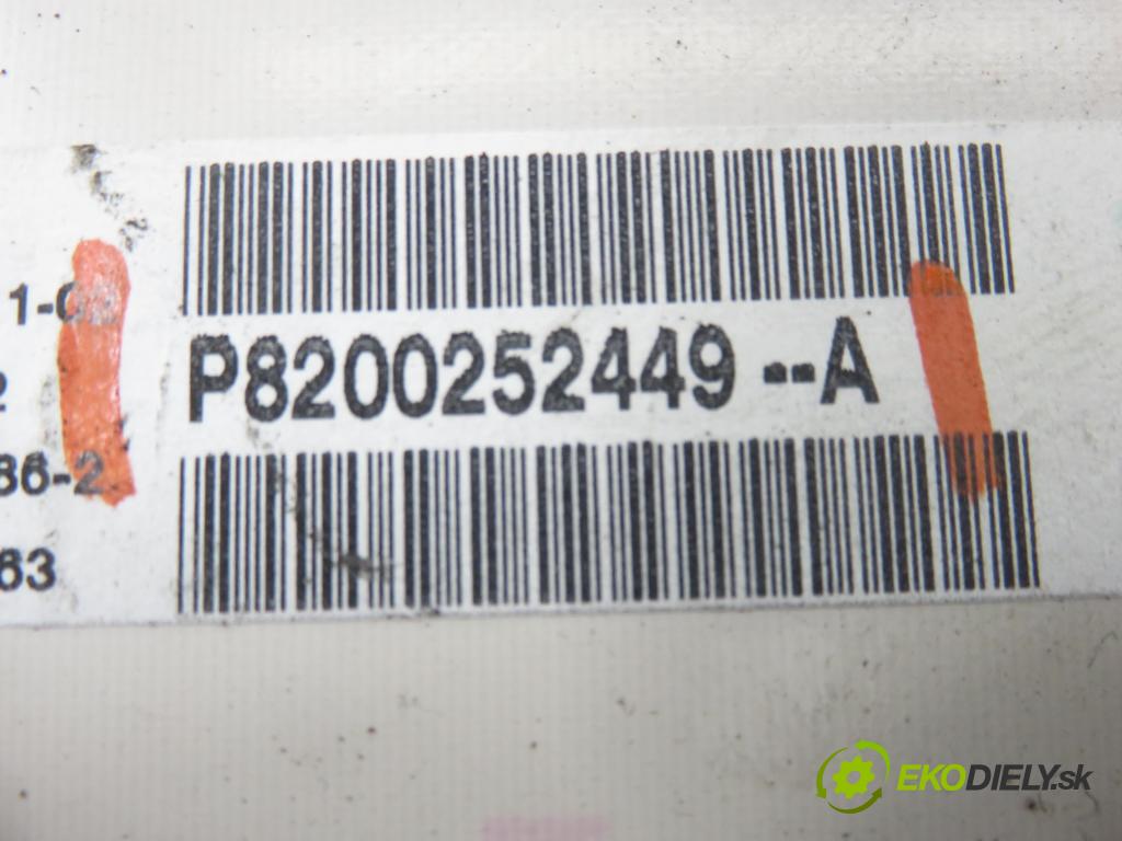 RENAULT TRAFIC II Skrzynia (FL) FURGON 2002 74,00 1.9 dCi - F9Q 760 1870,00 prístrojovka elektrický P8200252449A