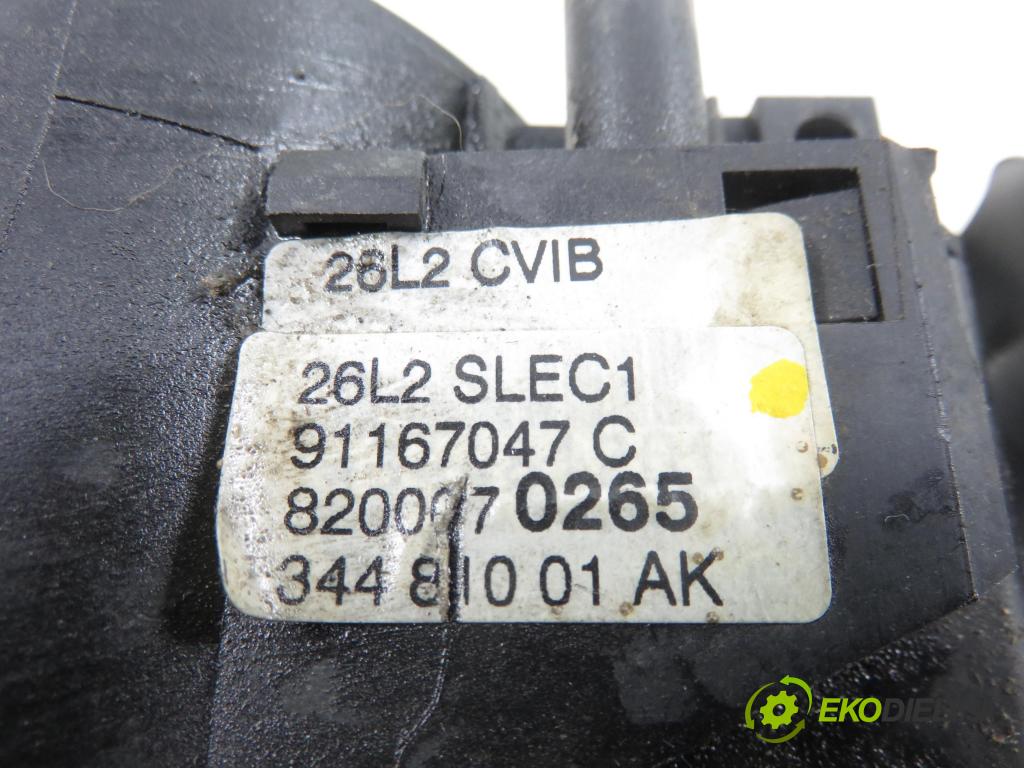 RENAULT TRAFIC II Skrzynia (FL) FURGON 2002 74,00 1.9 dCi - F9Q 760 1870,00 páčka/prepínač 8200070265