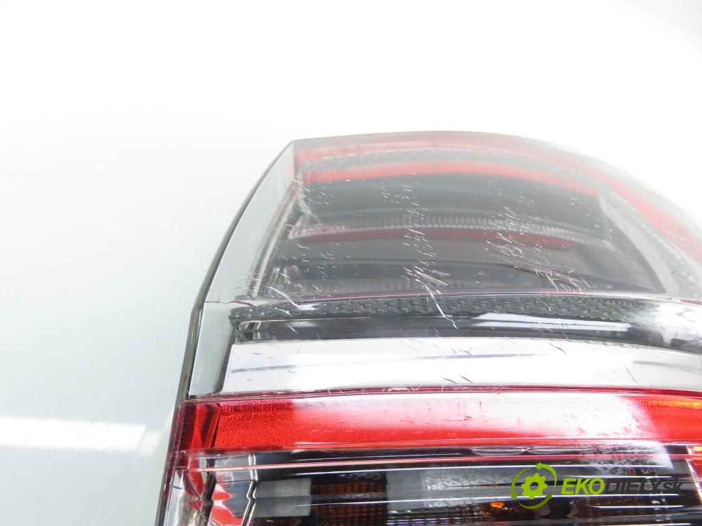 FORD S-MAX (WA6) MINIVAN 2014 120,00 2.0 TDCi - TXWA 1997,00 Svetlo pravé zadné AM2113404AG