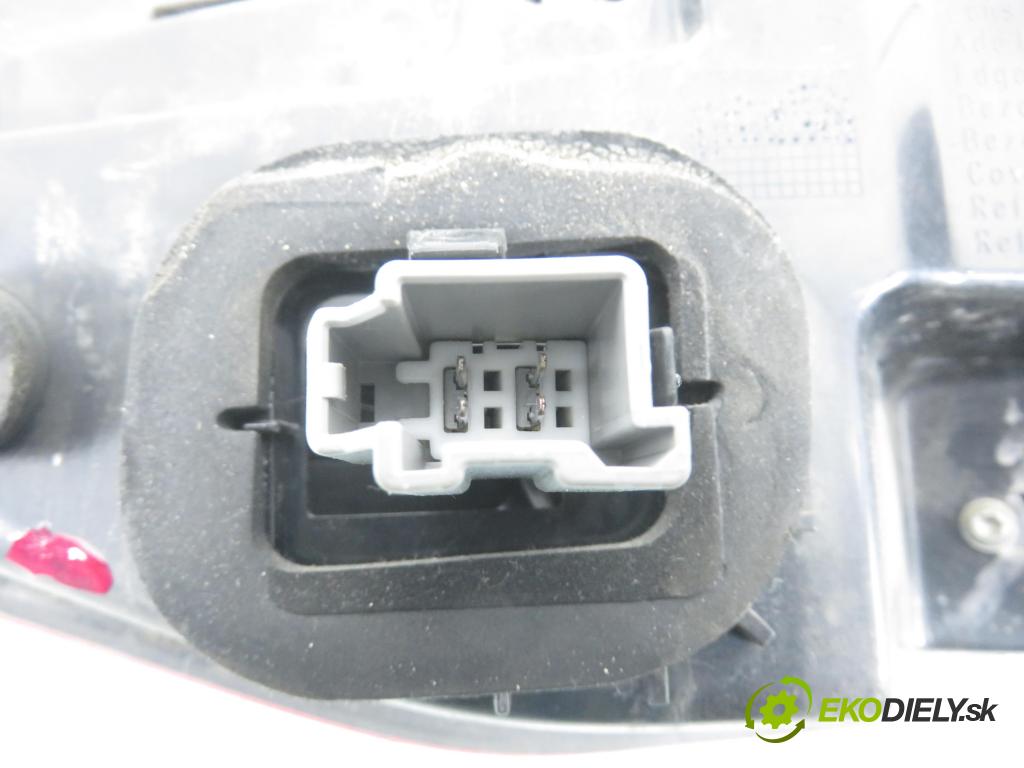 FORD S-MAX (WA6) MINIVAN 2014 120,00 2.0 TDCi - TXWA 1997,00 Svetlo pravé zadné AM2113404AG