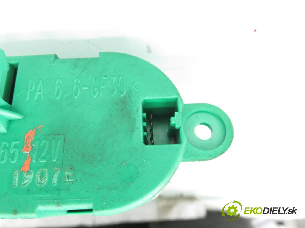 RENAULT ESPACE IV (JK0/1_) MINIVAN 2007 100,00 2.0 (JK09) - F4R 792 1998,00 rezistor / reostat kúrenia 52492365