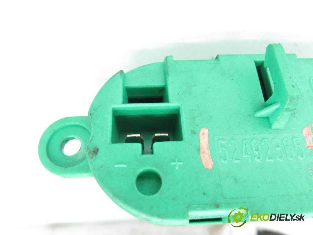 RENAULT ESPACE IV (JK0/1_) MINIVAN 2007 100,00 2.0 (JK09) - F4R 792 1998,00 rezistor / reostat kúrenia 52492365