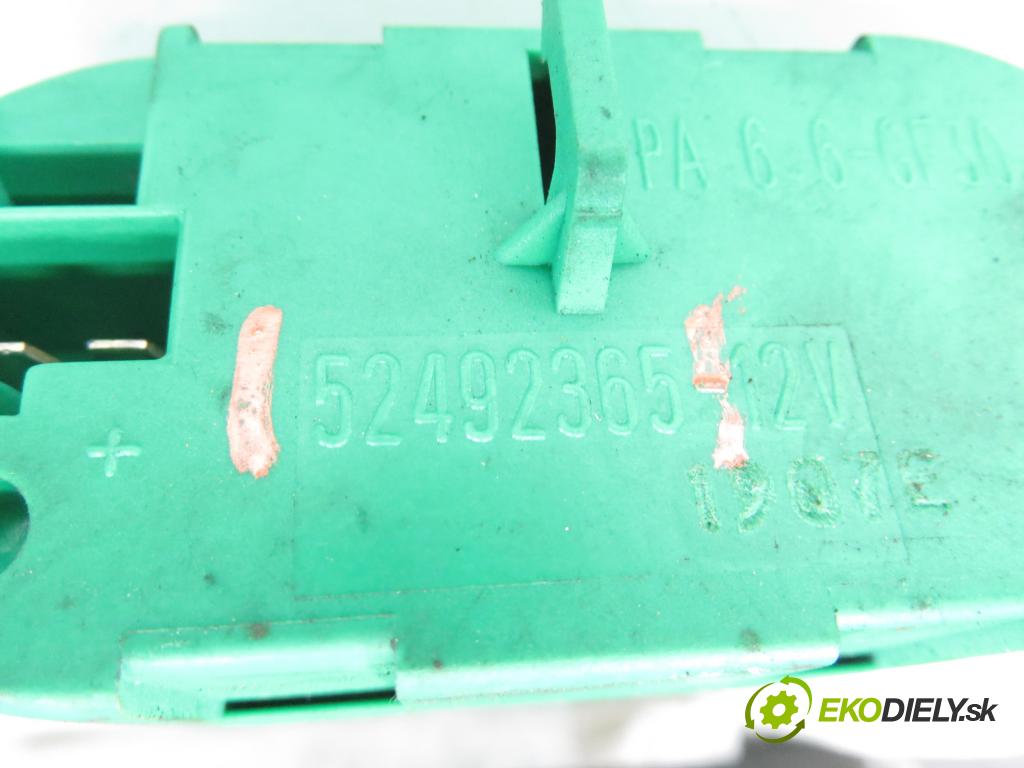 RENAULT ESPACE IV (JK0/1_) MINIVAN 2007 100,00 2.0 (JK09) - F4R 792 1998,00 rezistor / reostat kúrenia 52492365