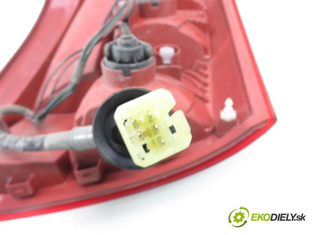 SUZUKI SWIFT III (MZ, EZ) HB 2007 51,00 1.3 DDiS (RS 413D) 69 - Z13DT 1248,00 Svetlo ľavé zadné