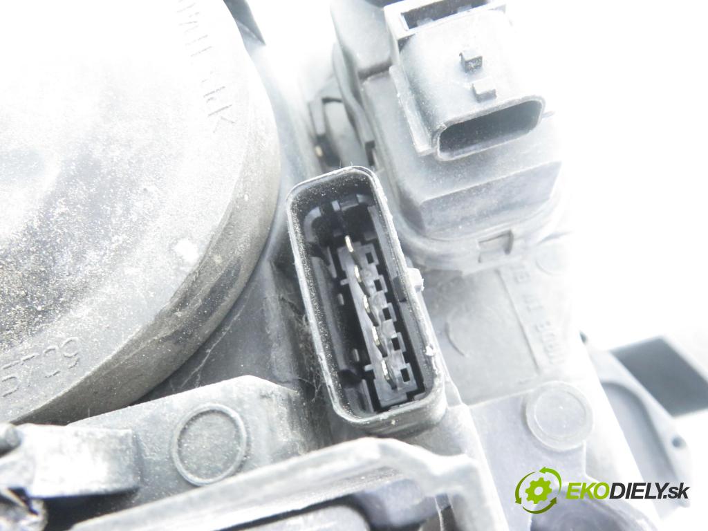 RENAULT ESPACE IV (JK0/1_) MINIVAN 2007 100,00 2.0 (JK09) - F4R 792 1998,00 Svetlo LP 8200394702