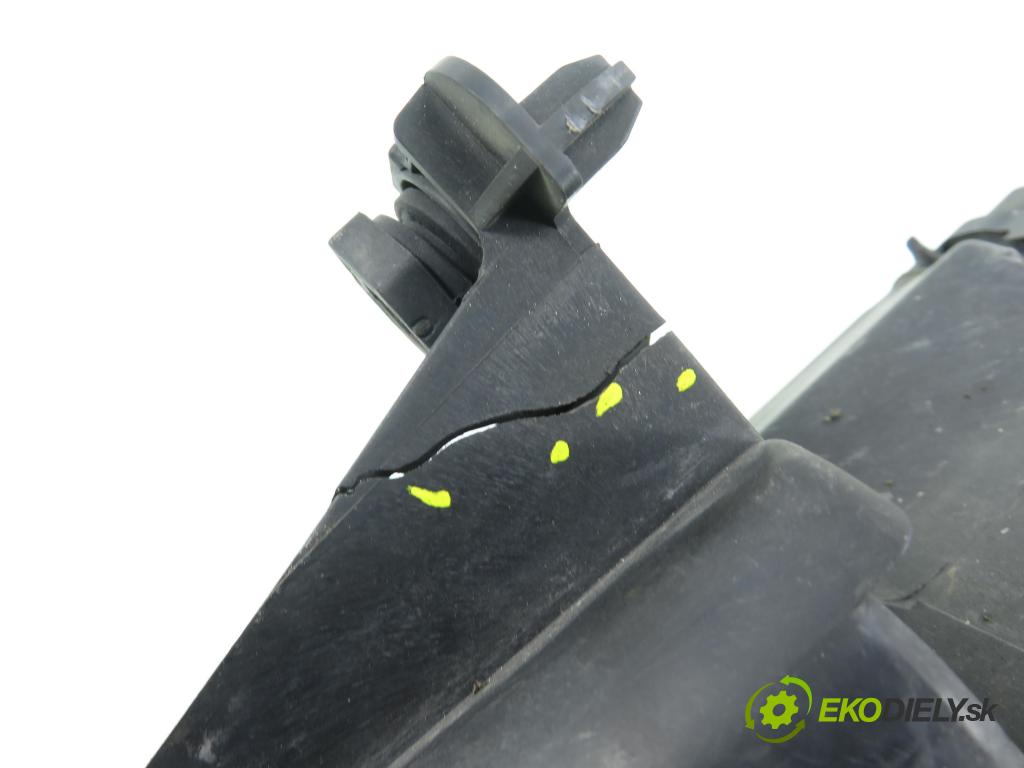 RENAULT ESPACE IV (JK0/1_) MINIVAN 2007 100,00 2.0 (JK09) - F4R 792 1998,00 Svetlo PP 8200394704