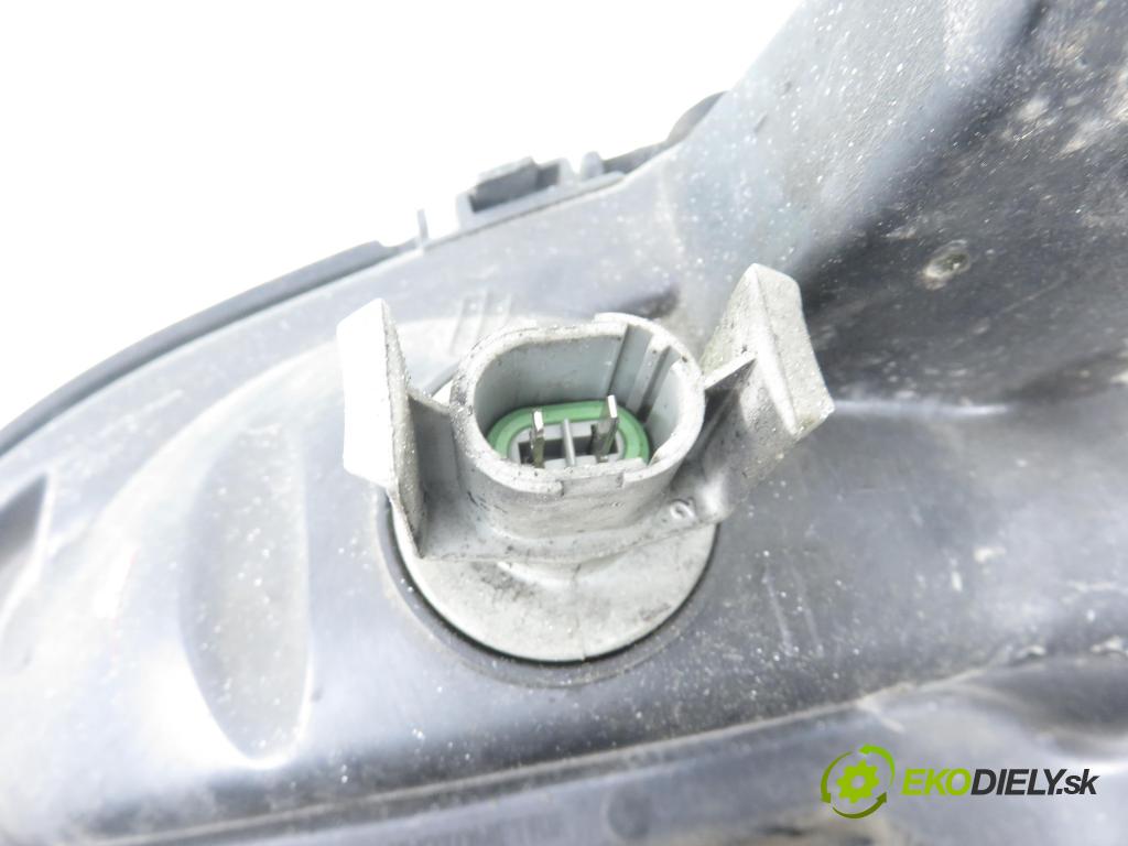 RENAULT SCENIC I (JA0/1_) MINIVAN 2002 0,00 1.6 - K4M 708 1598,00 Svetlo PP 7700432097 ; 7701047600