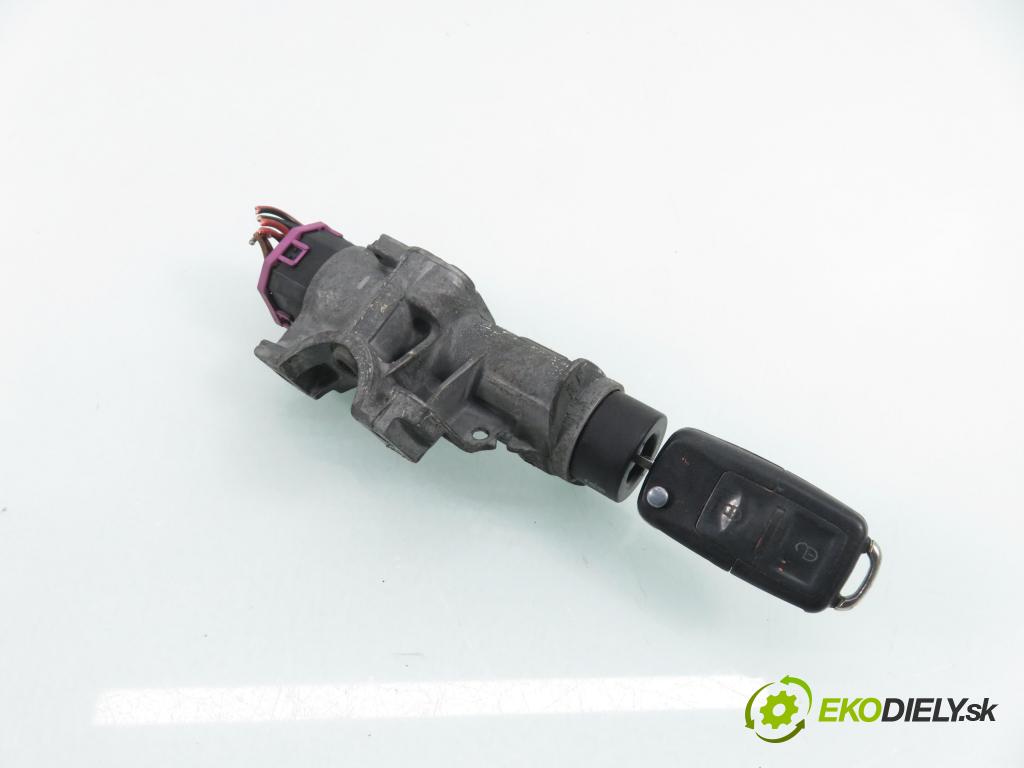 VW GOLF IV Variant (1J5) KOMBI 2002 96,00 1.9 TDI - ASZ 1896,00 spinačka 4B0905851C (Spínacia skrinka)