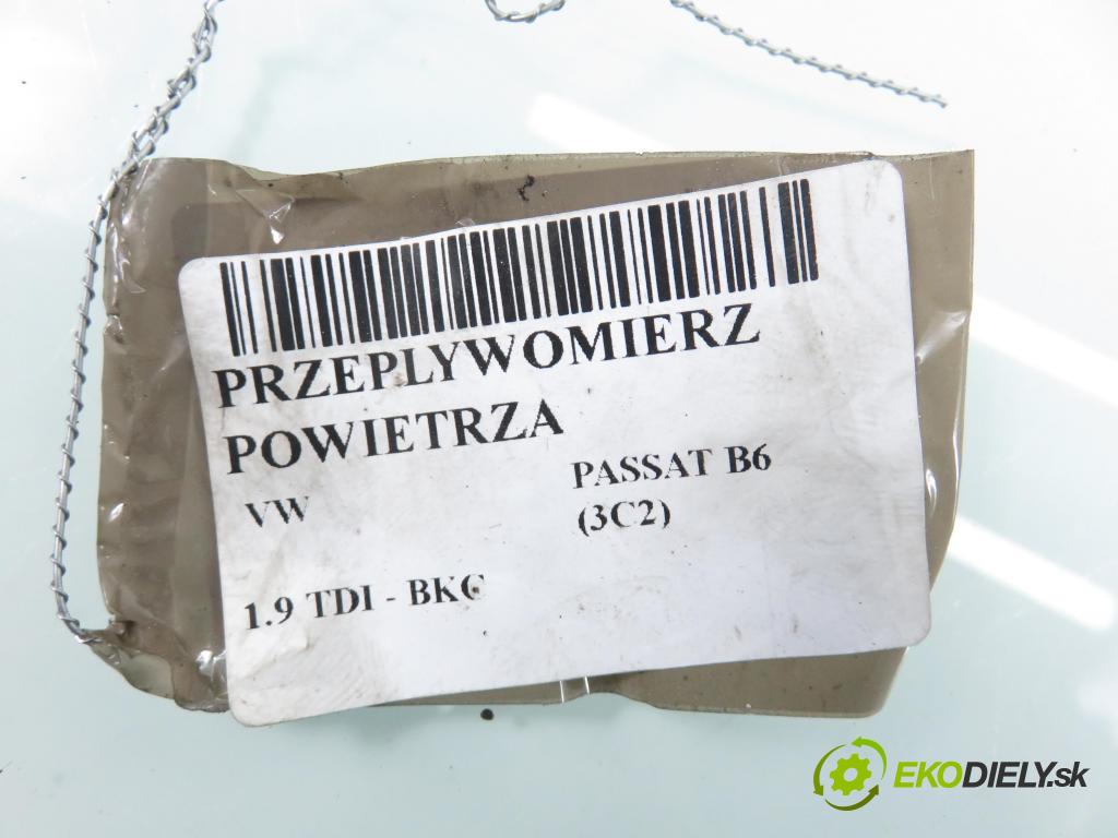 VW PASSAT B6 (3C2) SEDAN 2006 77,00 1.9 TDI PD 105 - BKC 1896,00 váha vzduchu vzduchu F00C2G2055