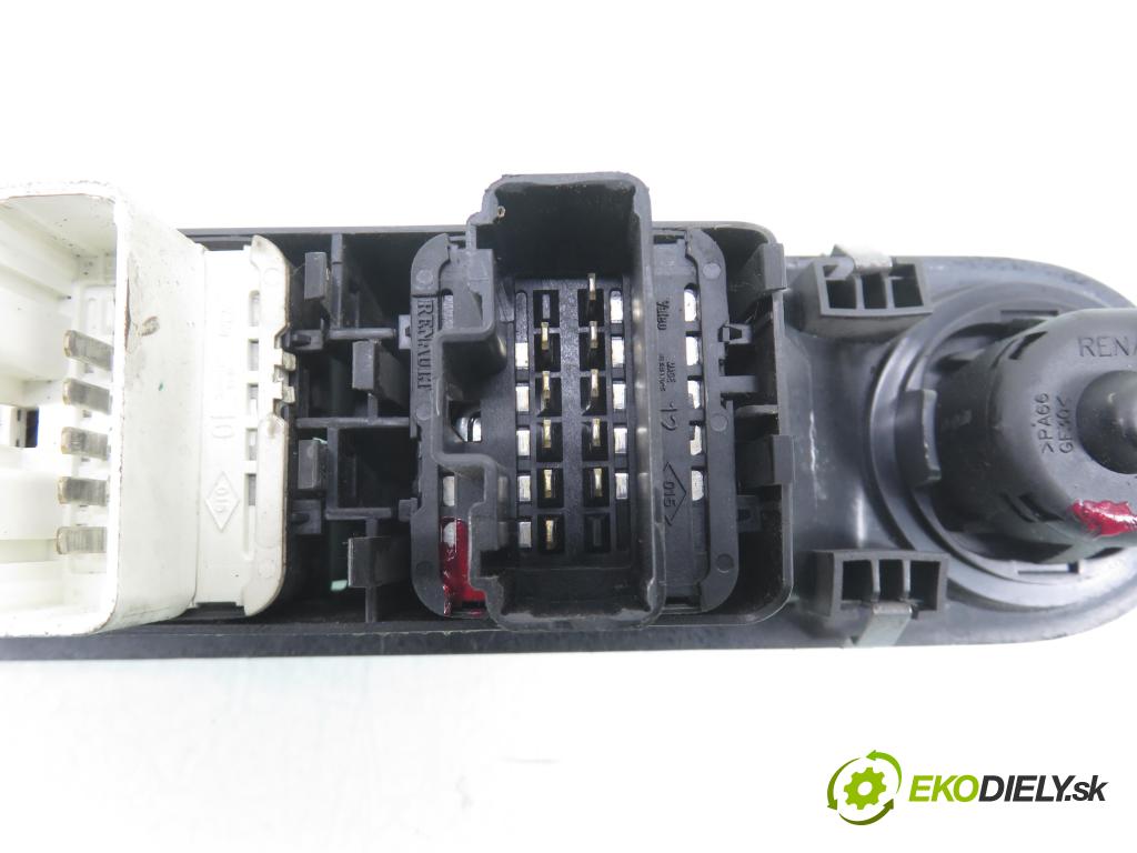 RENAULT ESPACE IV (JK0/1_) MINIVAN 2007 100,00 2.0 (JK09) - F4R 792 1998,00 Panel ovládania okien 8200519359