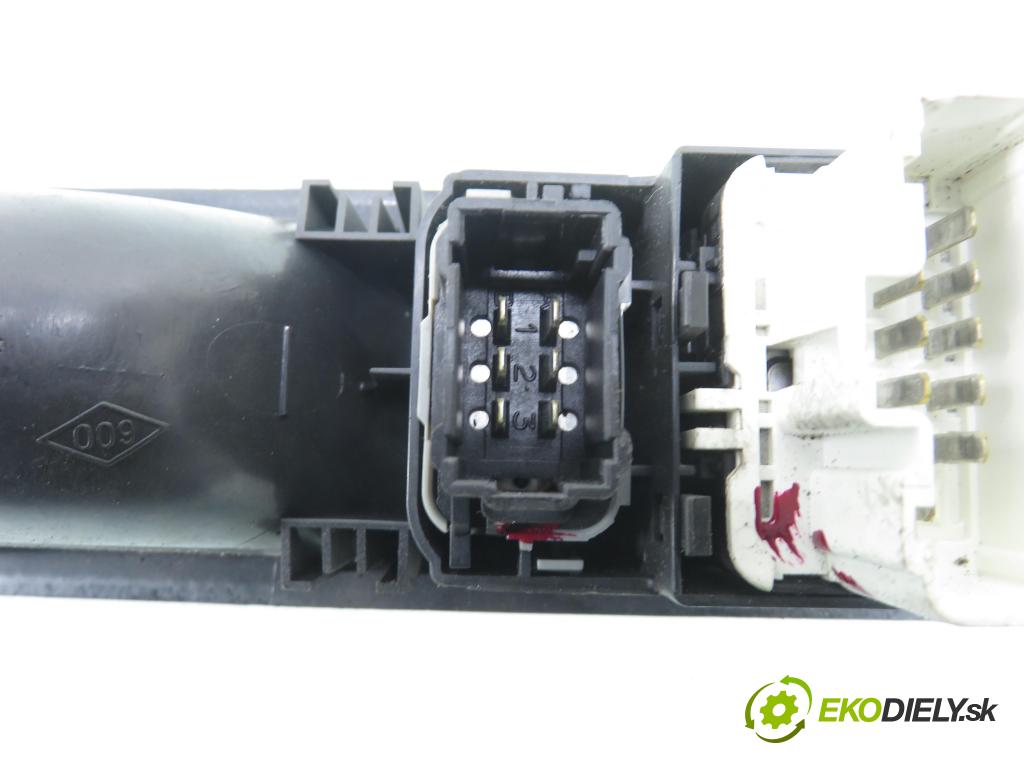 RENAULT ESPACE IV (JK0/1_) MINIVAN 2007 100,00 2.0 (JK09) - F4R 792 1998,00 Panel ovládania okien 8200519359