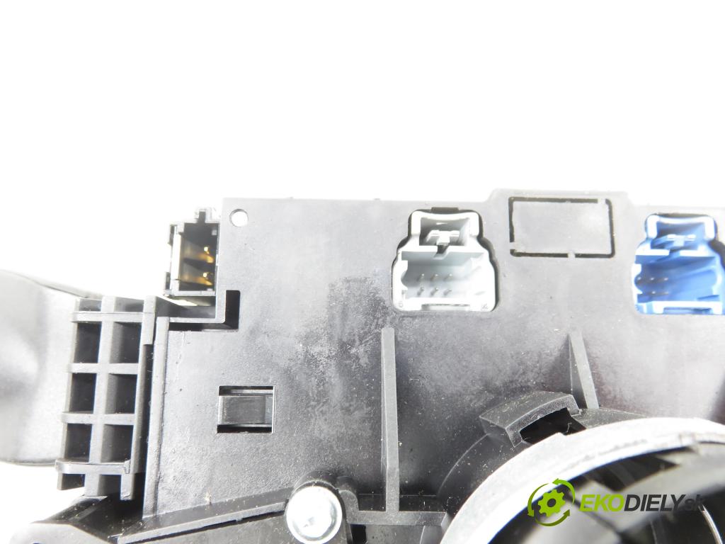 CITROEN C5 II Break (RE_) KOMBI 2004 100,00 2.0 HDi 136 1997,00 páčka/prepínač 96496662XT