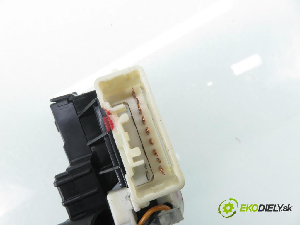 SUZUKI SWIFT III (MZ, EZ) HB 2007 51,00 1.3 DDiS (RS 413D) 69 - Z13DT 1248,00 / páčka ľavá strana 173744