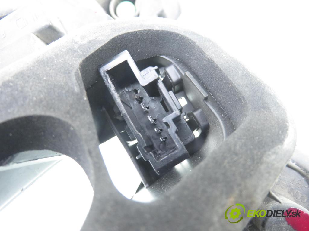 PEUGEOT 308 (4A_, 4C_) HB 2007 110,00 1.6 THP 150 - 5FX (EP6DT) 1598,00 vložka svetla pravy zadné