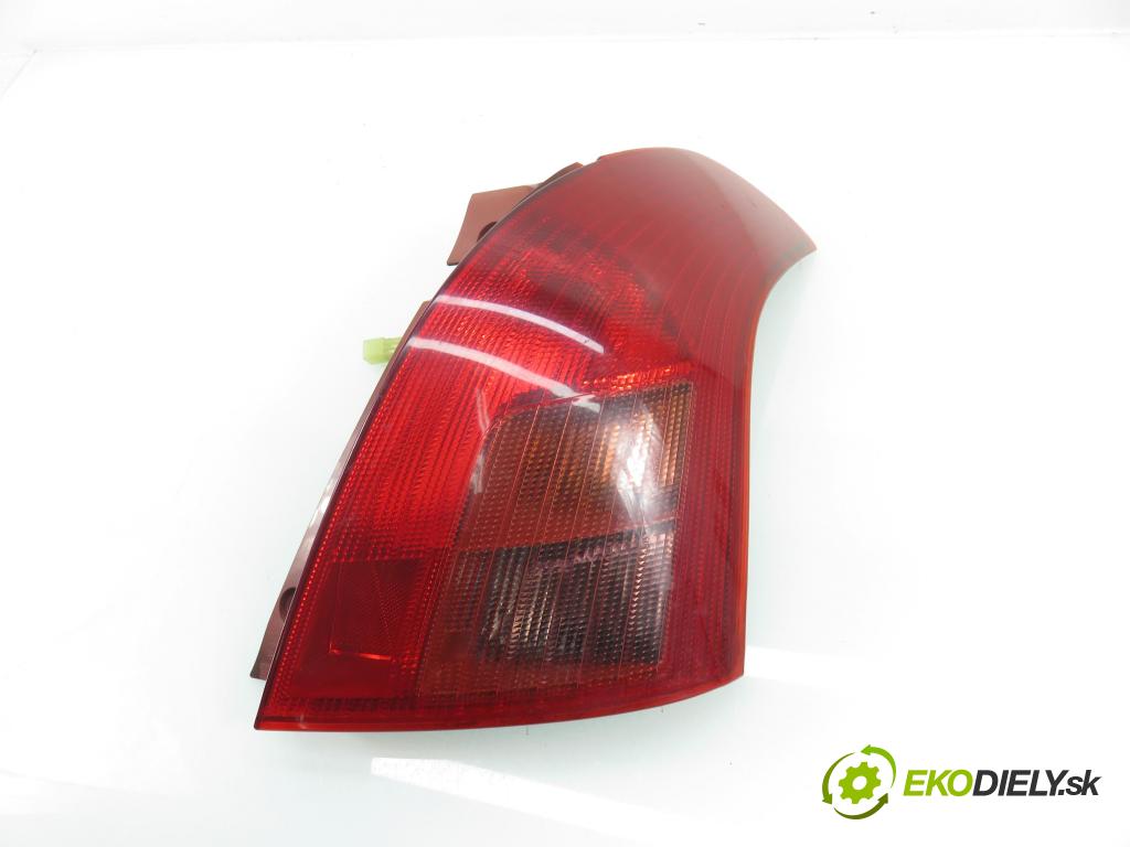 SUZUKI SWIFT III (MZ, EZ) HB 2007 51,00 1.3 DDiS (RS 413D) 69 - Z13DT 1248,00 Svetlo pravé zadné 