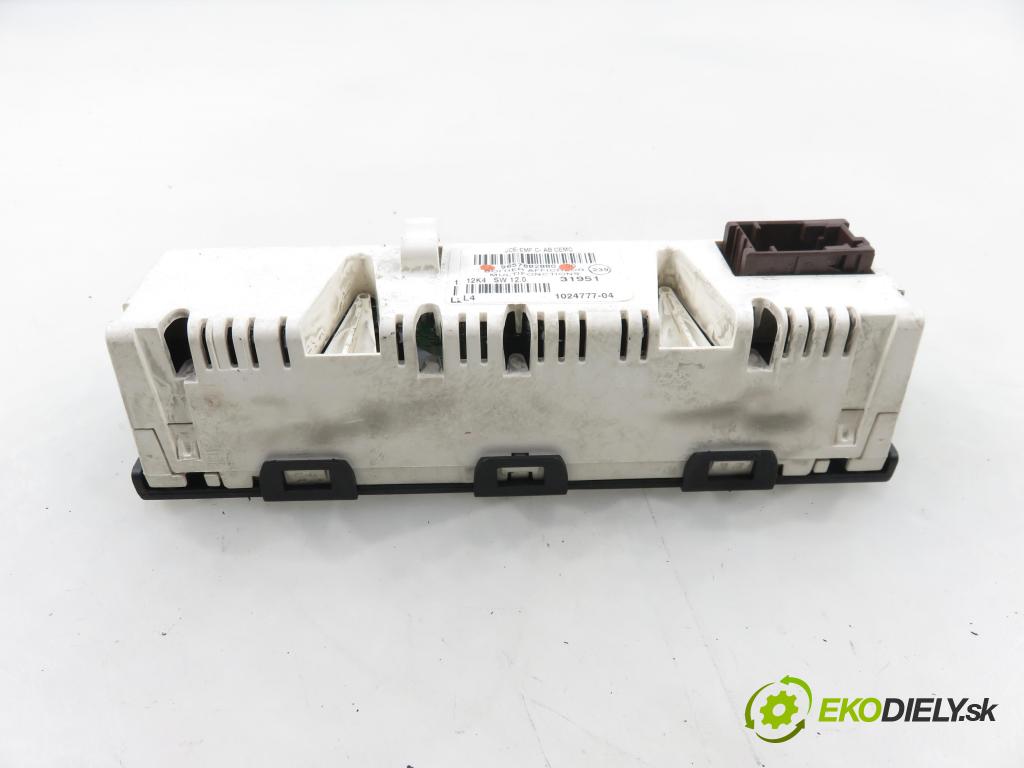 CITROEN C5 II Break (RE_) KOMBI 2004 100,00 2.0 HDi 136 1997,00 ZOBRAZIT: 9657882880