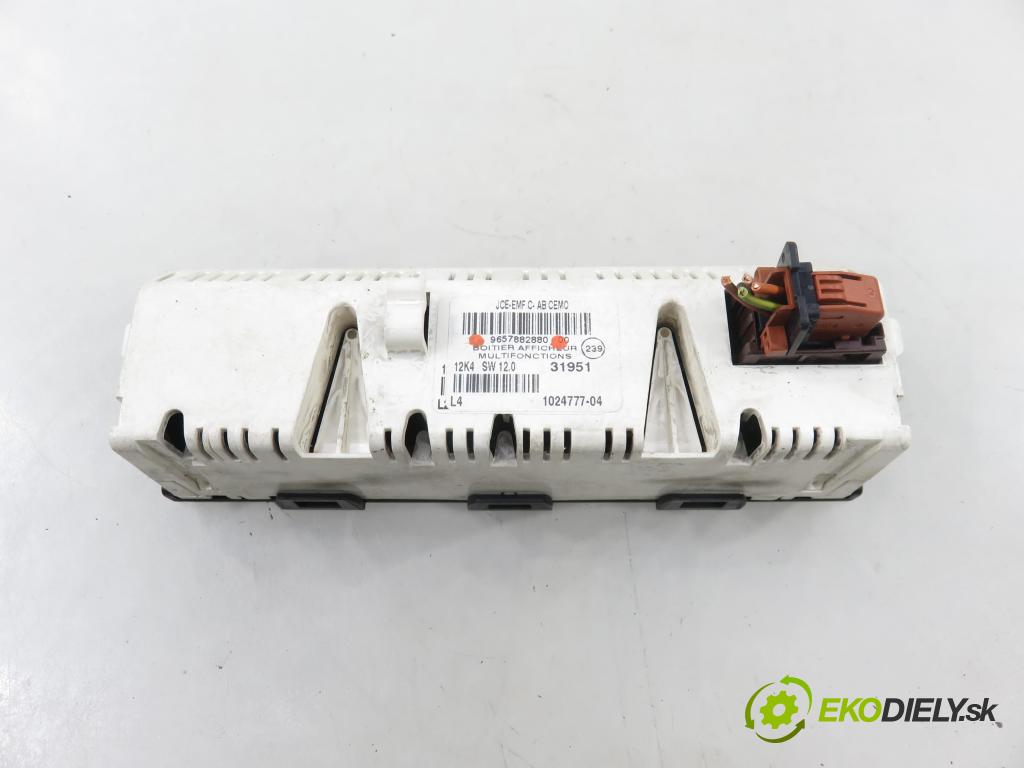 CITROEN C5 II Break (RE_) KOMBI 2004 100,00 2.0 HDi 136 1997,00 ZOBRAZIT: 9657882880