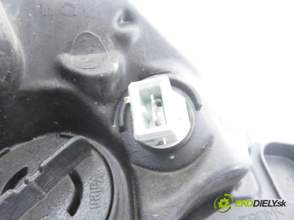 CITROEN C4 I (LC_) HB 2009 65,00 1.4 16V 88 - KFU 1360,00 Svetlo LP 89902334