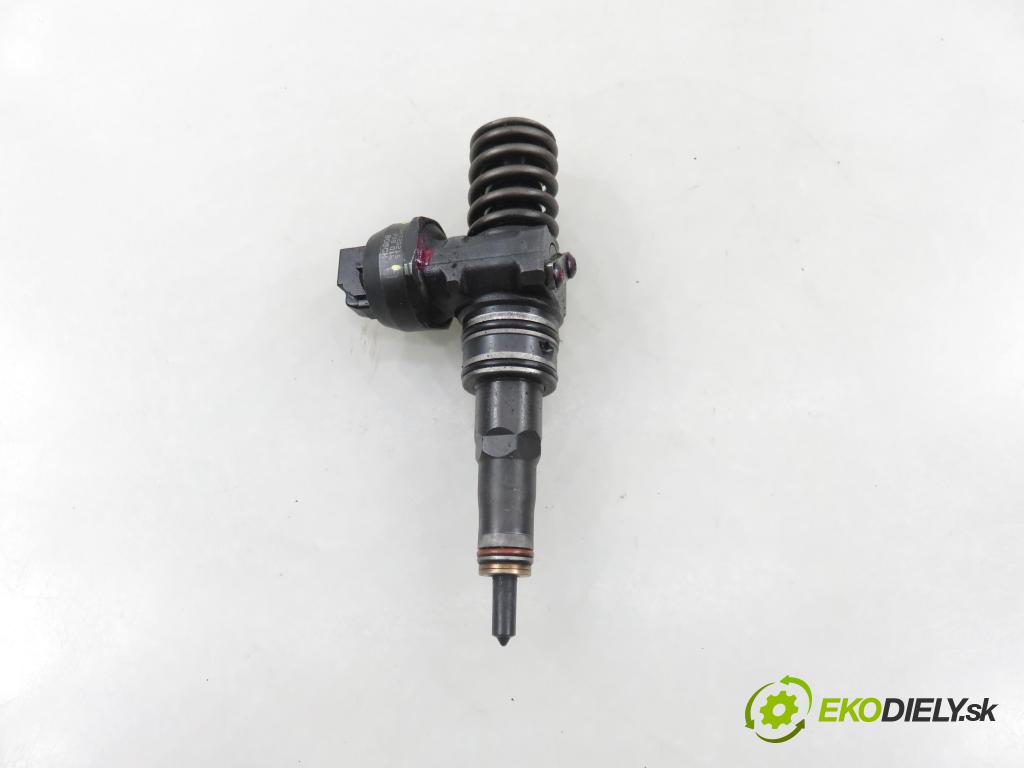 VW GOLF V (1K1) HB 2005 77,00 1.9 TDI PD 105 - BKC 1896,00 Vstrekovač 038130073AG ; 0414720215 (Vstrekovač paliva)