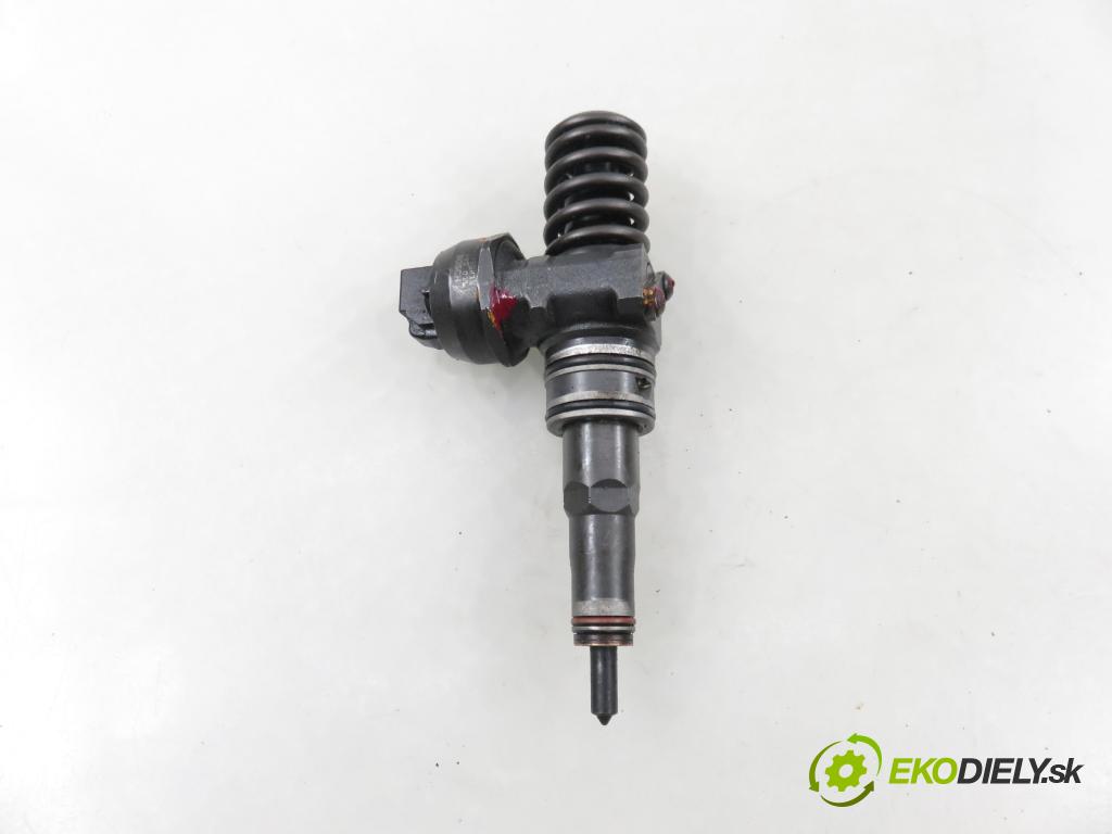 VW GOLF V (1K1) HB 2005 77,00 1.9 TDI PD 105 - BKC 1896,00 Vstrekovač 038130073AG ; 0414720215 (Vstrekovač paliva)