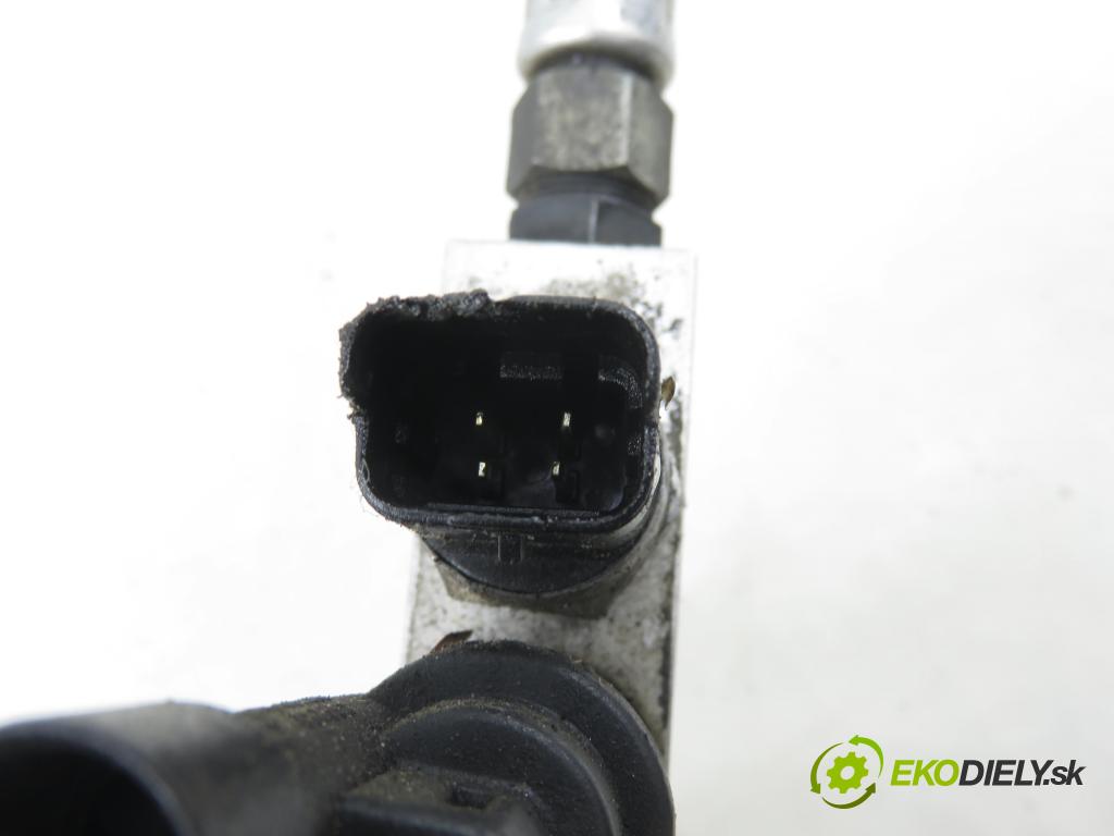 SEAT CORDOBA (6K2) SEDAN 2000 55,00 1.4 16V - AUA 1390,00 lišta vstřikovací LPG 09SQ99020002G ; 67R010185