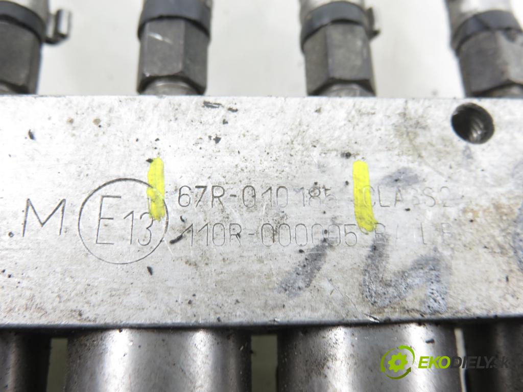 SEAT CORDOBA (6K2) SEDAN 2000 55,00 1.4 16V - AUA 1390,00 lišta vstřikovací LPG 09SQ99020002G ; 67R010185