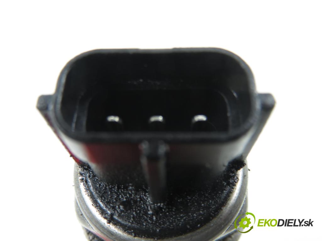 CITROEN JUMPER Skrzynia FURGON 2006 88,00 2.2 HDi 120 - 4HU (P22DTE) 2198,00 Lišta vstrekovacia 55PP0501 (Vstrekovacia lišta)