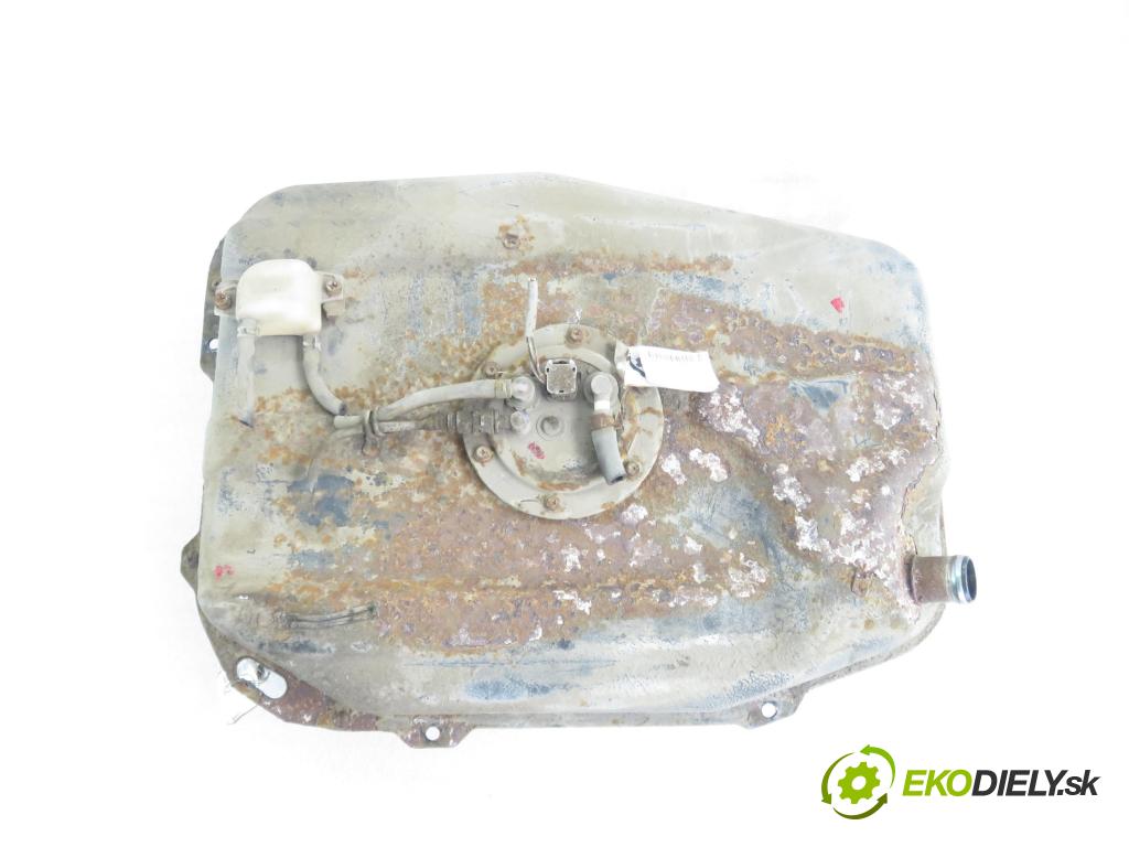 SUZUKI IGNIS (FH) HB 2002 61,00 1.3 4WD 83 (RG413) - M13A 1328,00 nádržka paliva benzín 