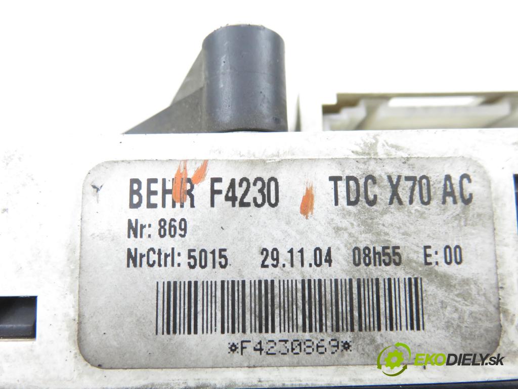 RENAULT MASTER II Skrzynia (FD) FURGON 2004 84,00 2.5 dCi 120 - G9U 724 2464,00 Panel kúrenia KLIMATIZACE: F4230