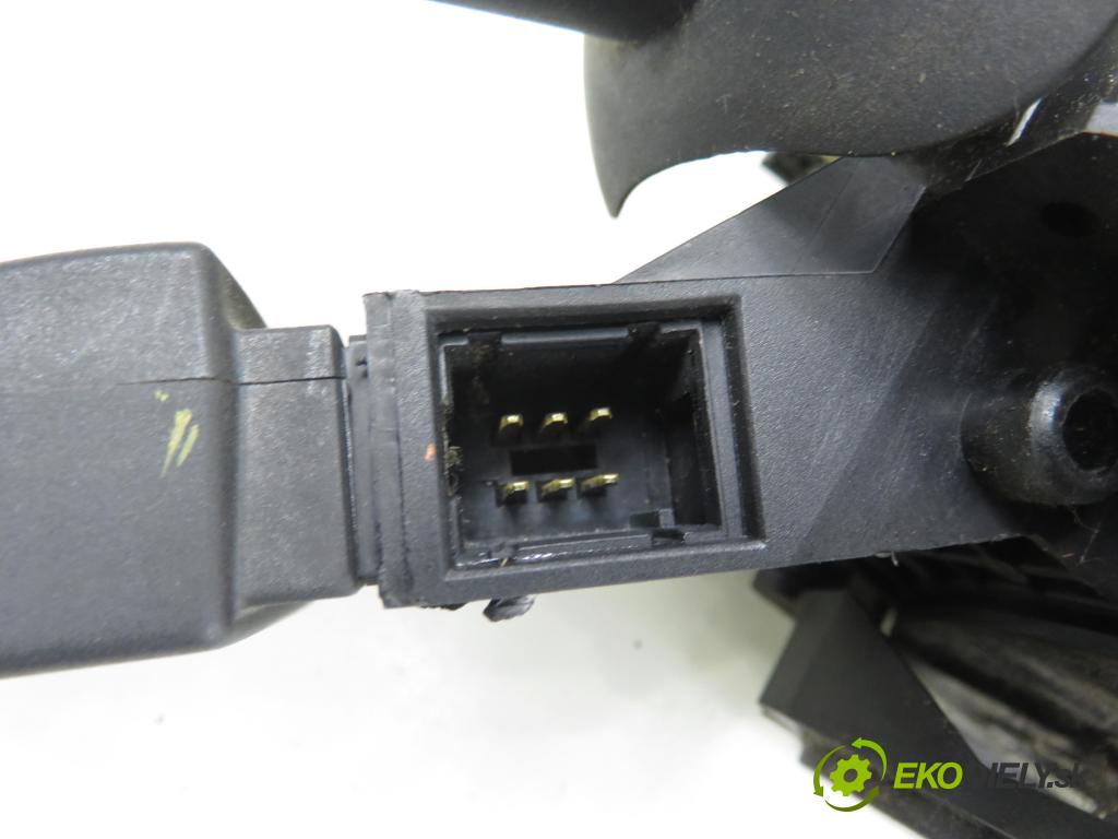 RENAULT MASTER II Skrzynia (FD) FURGON 2004 84,00 2.5 dCi 120 - G9U 724 2464,00 PAKA/ŘAZENÍ/SADA: 8200251704