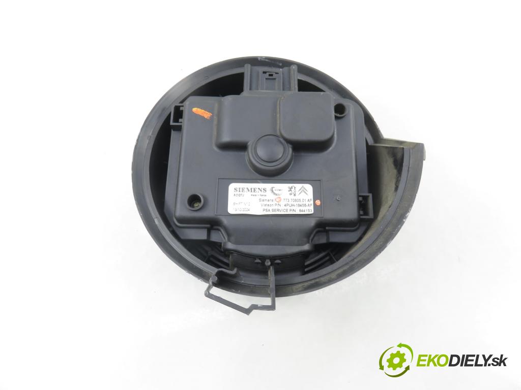 CITROEN C5 II Break (RE_) KOMBI 2004 100,00 2.0 HDi 136 1997,00 Ventilátor vetráku 7737080501AF