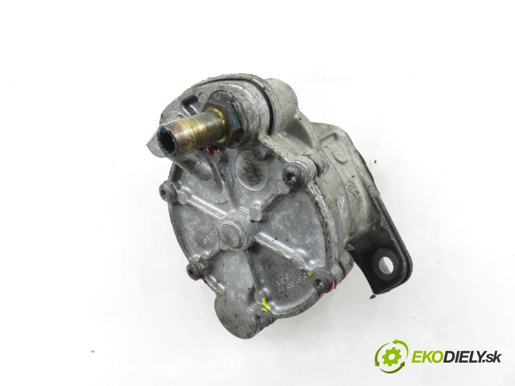 VW TRANSPORTER IV Skrzynia (70XA) FURGON 1997 55,00 2.4 D - AJA 2370,00 Pumpa vákuová 722300690