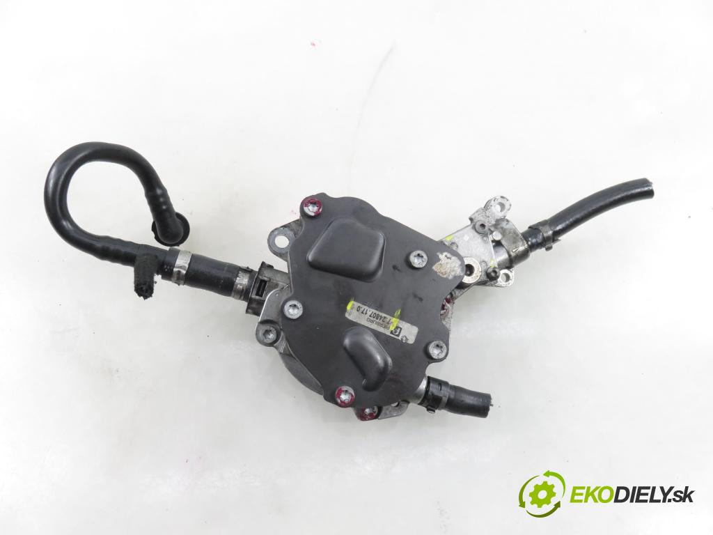 AUDI A4 (8E2, B6) SEDAN 2001 96,00 1.9 TDI PD 130 - AWX 1896,00 Pumpa vákuová 724807170 ; 038145209N