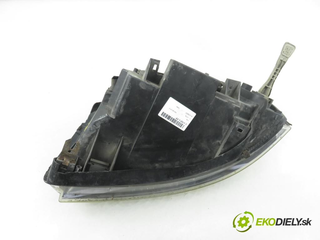 VW SHARAN (7M8, 7M9, 7M6) MINIVAN 2000 85,00 2 - ATM 1984,00 Svetlo PP 7M3941016AD