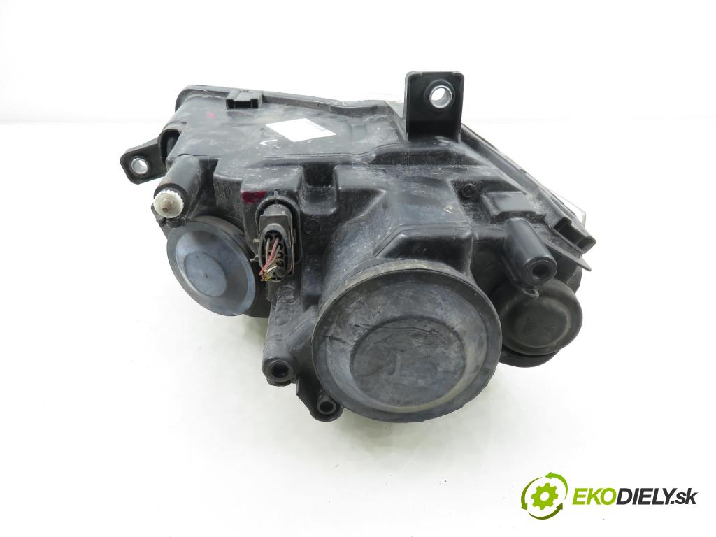 VW PASSAT B6 Variant (3C5) KOMBI 2006 77,00 1.9 TDI - BXE 1896,00 Svetlo LP