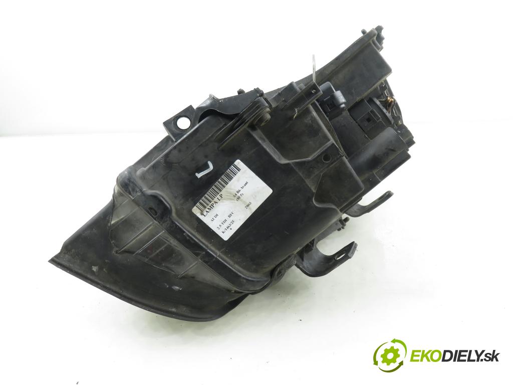 AUDI A4 Avant (8E5, B6) KOMBI 2003 120,00 2.5 V6 TDI 163 - BFC 2496,00 Svetlo LP