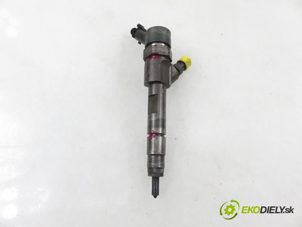 RENAULT ESPACE IV (JK0/1_) MINIVAN 2005 85,00 1.9 dCi 116 - F9Q 820 1870,00 vstrekovač 8200100272 ; 0445110110B (Vstrekovač paliva)