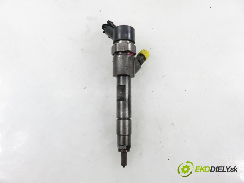 RENAULT ESPACE IV (JK0/1_) MINIVAN 2005 85,00 1.9 dCi 116 - F9Q 820 1870,00 vstrekovač 8200100272 ; 0445110110B (Vstrekovač paliva)